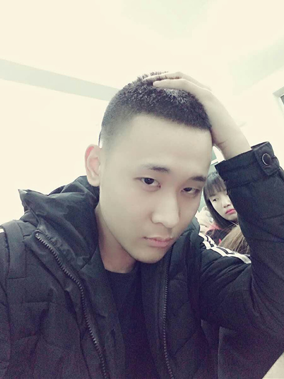 李岩蒴