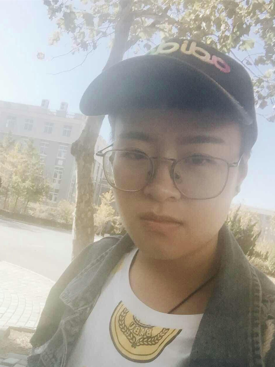 佘美欣