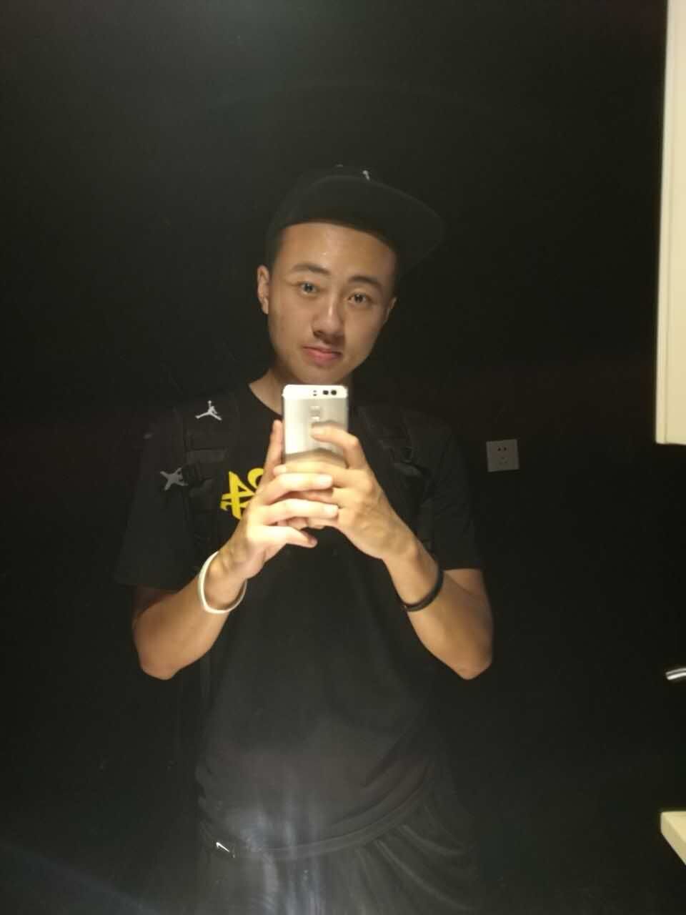 张朝智