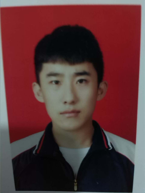康俊逸